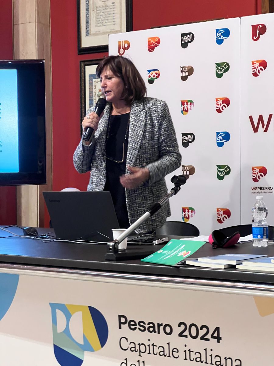 Lezione di Paola D'Ignazi su "Etica della parola e del discorso. Dall'hate speech ai paradossi del politicamente corretto"